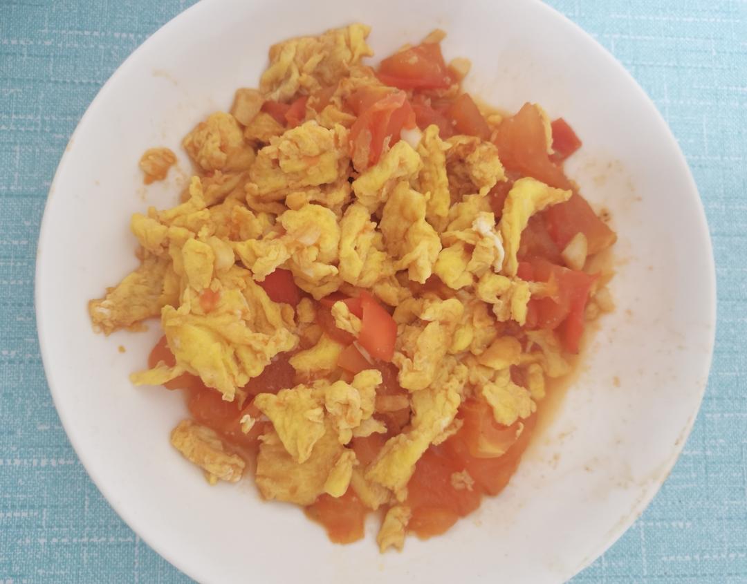 番茄炒鸡蛋（超浓的番茄味）