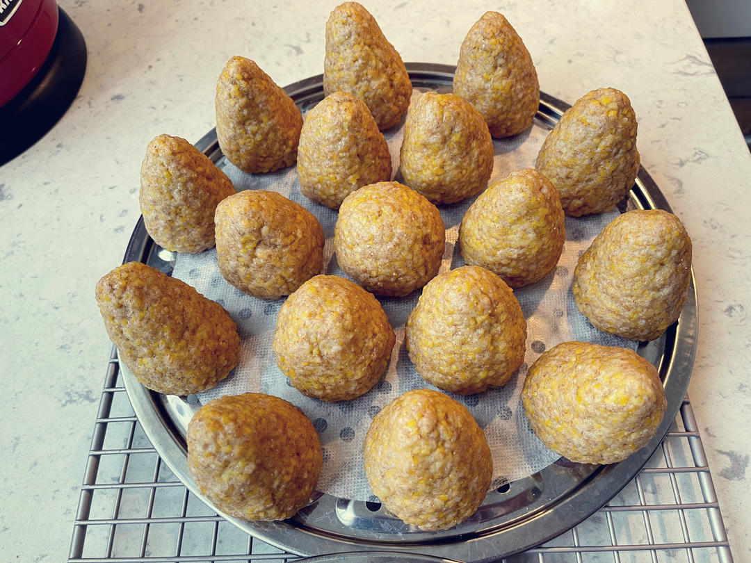 软软糯糯的玉米全麦窝窝头