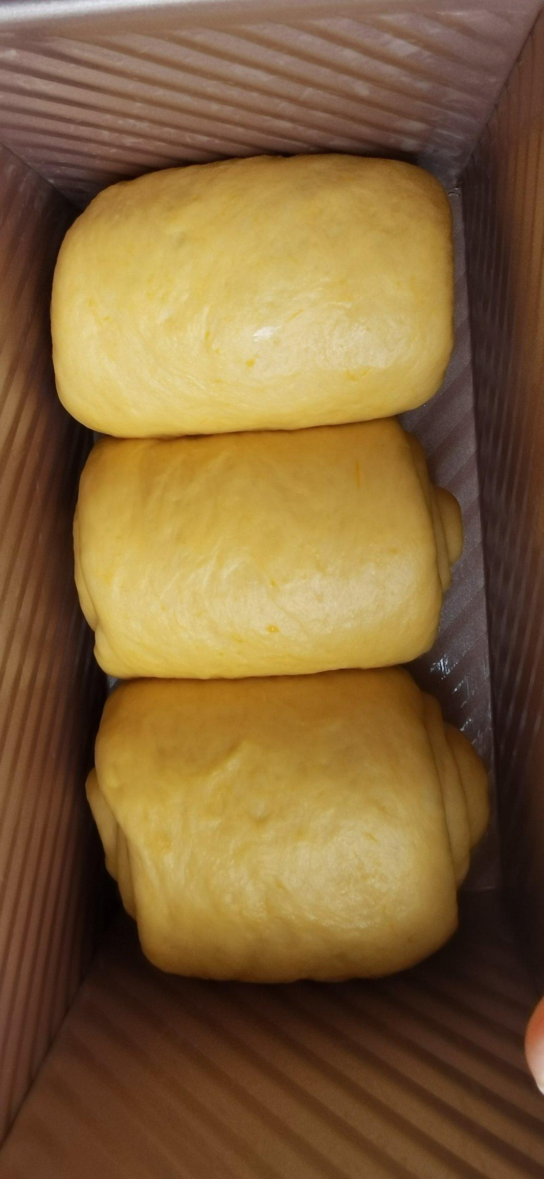 南瓜吐司（南瓜小餐包)