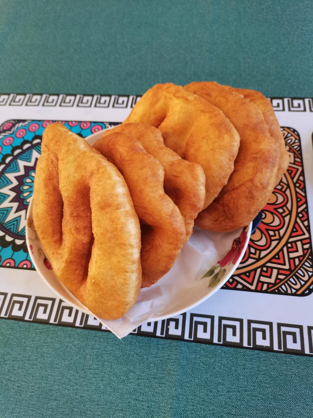 蓬松又暄软的炸油饼