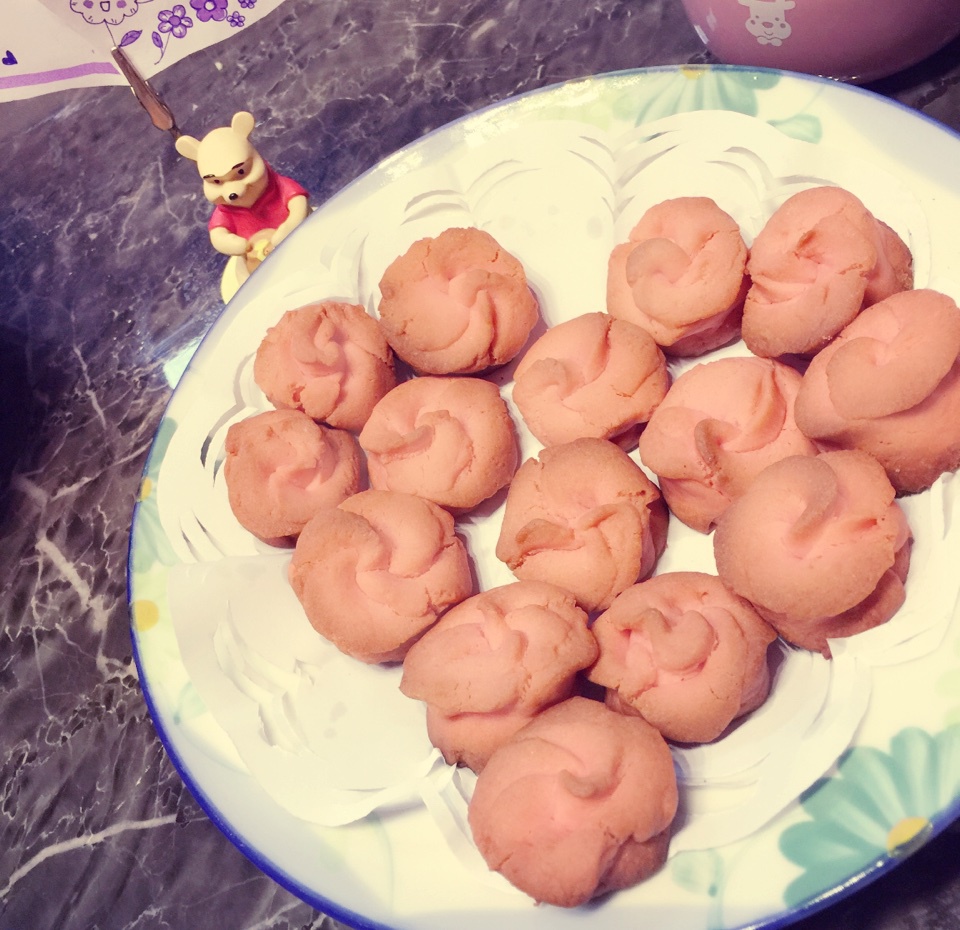 超简单！好吃又平整的糖霜饼干底的做法（附贴心小提示哦）
