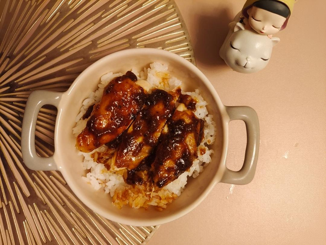 【黑椒鸡腿饭】