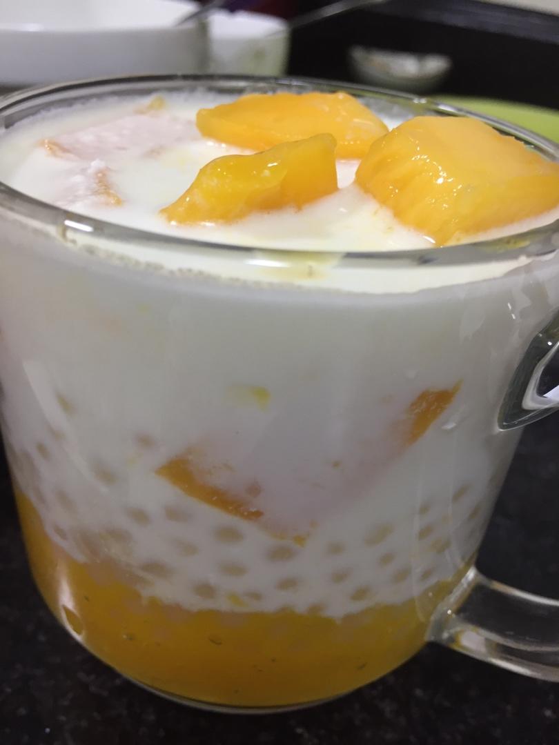 港式甜品——杨枝甘露(芒果西米露)附芒果花切法