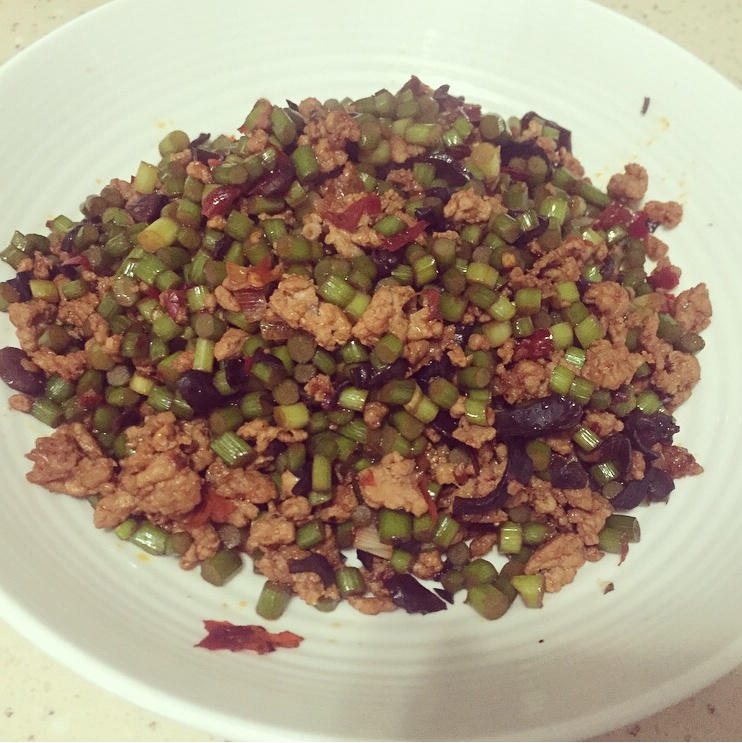 下饭菜～蒜苔肉末