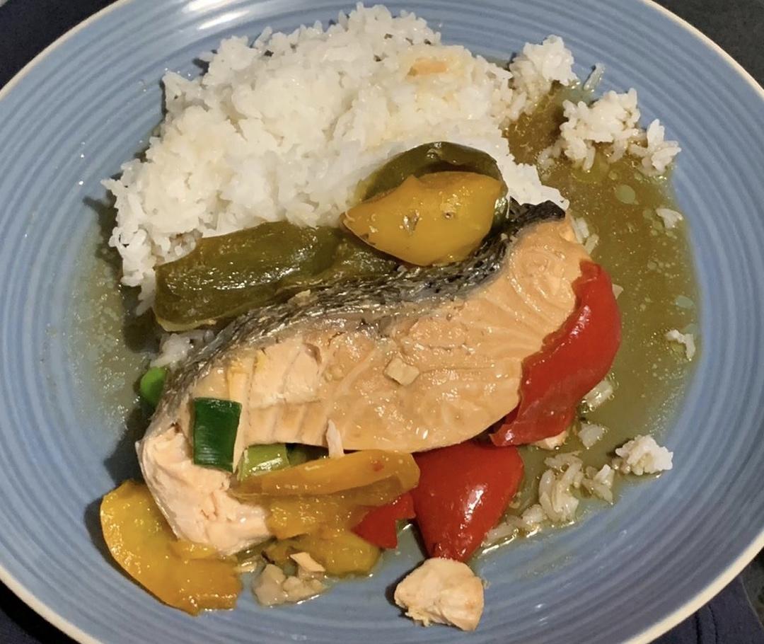 电饭煲三文鱼留学料理