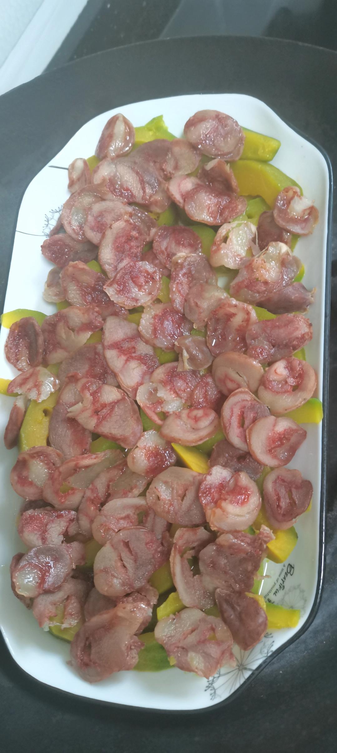 巨好吃！贝贝小南瓜蒸腊肠