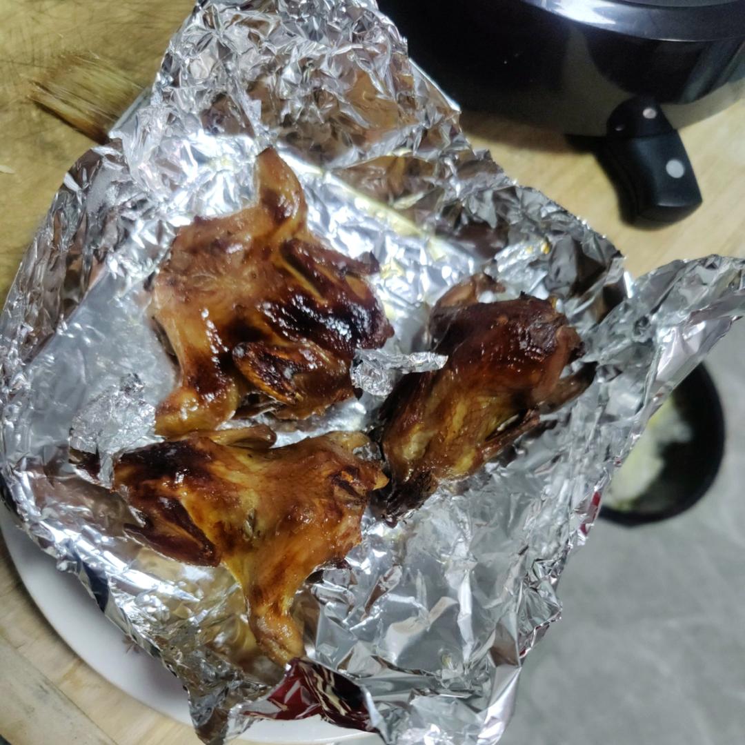 媲美乳鸽的烤鹌鹑