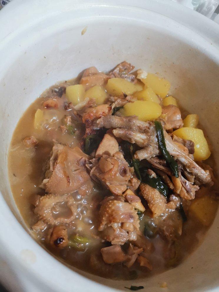 砂锅焖鸡