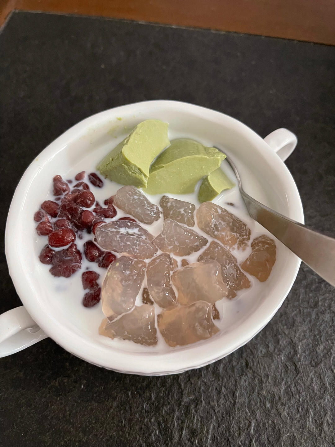 免烤箱❗搅一搅就成功的抹茶奶冻😋