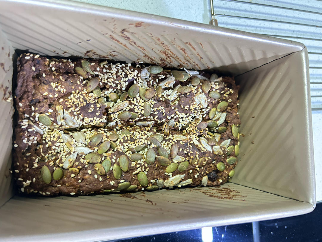 温暖馥郁杂粮苏打面包丨健康·烘焙