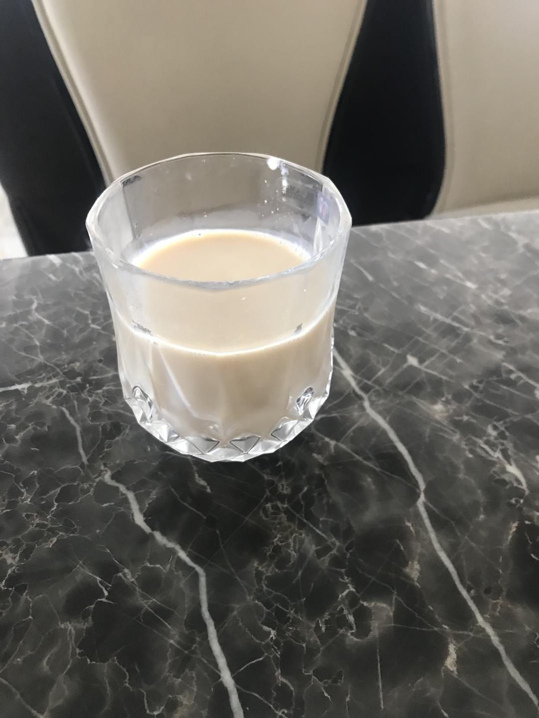 焦糖奶茶的做法