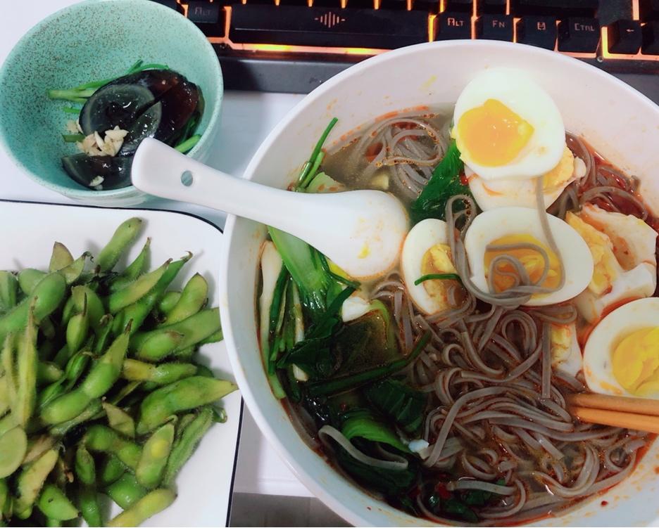 一碗酸汤面