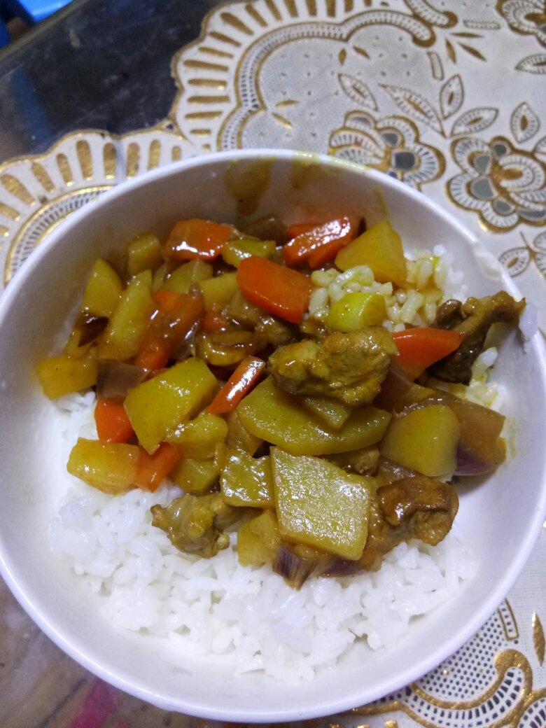 咖喱鸡肉饭