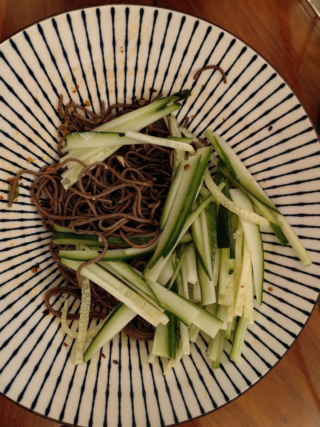 超好吃的凉拌面（荞麦面）