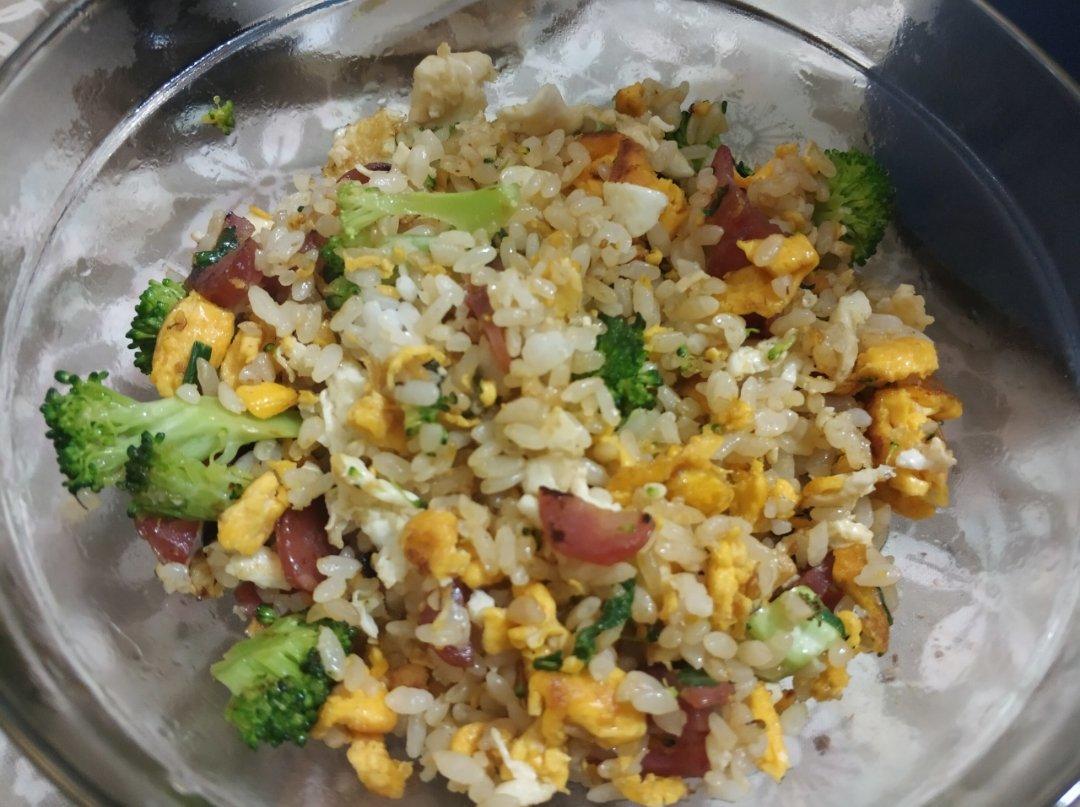 厨师长教你“蛋炒饭”如何做才好吃，答案都在这里面！