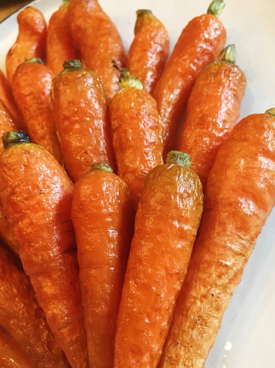 黑瞳_t4xv做的照烧酱汁烤小胡萝卜