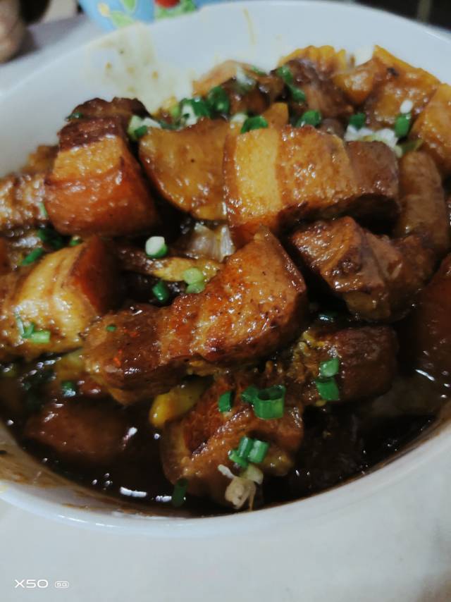 红烧肉炖土豆（丝毫不腻）