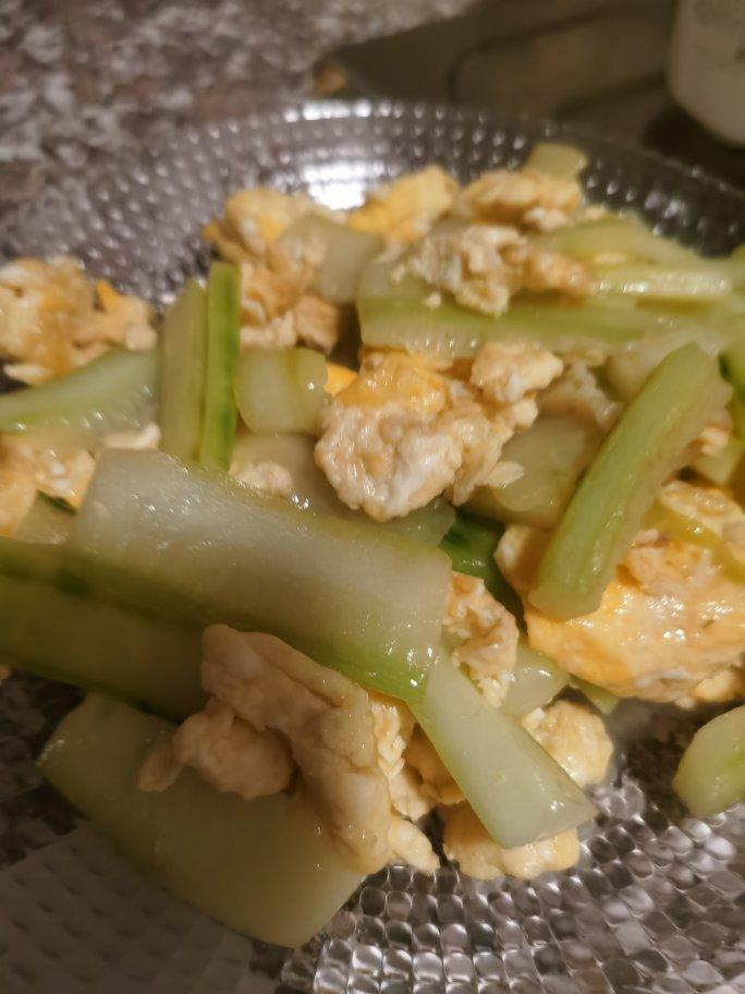 黄瓜炒鸡蛋