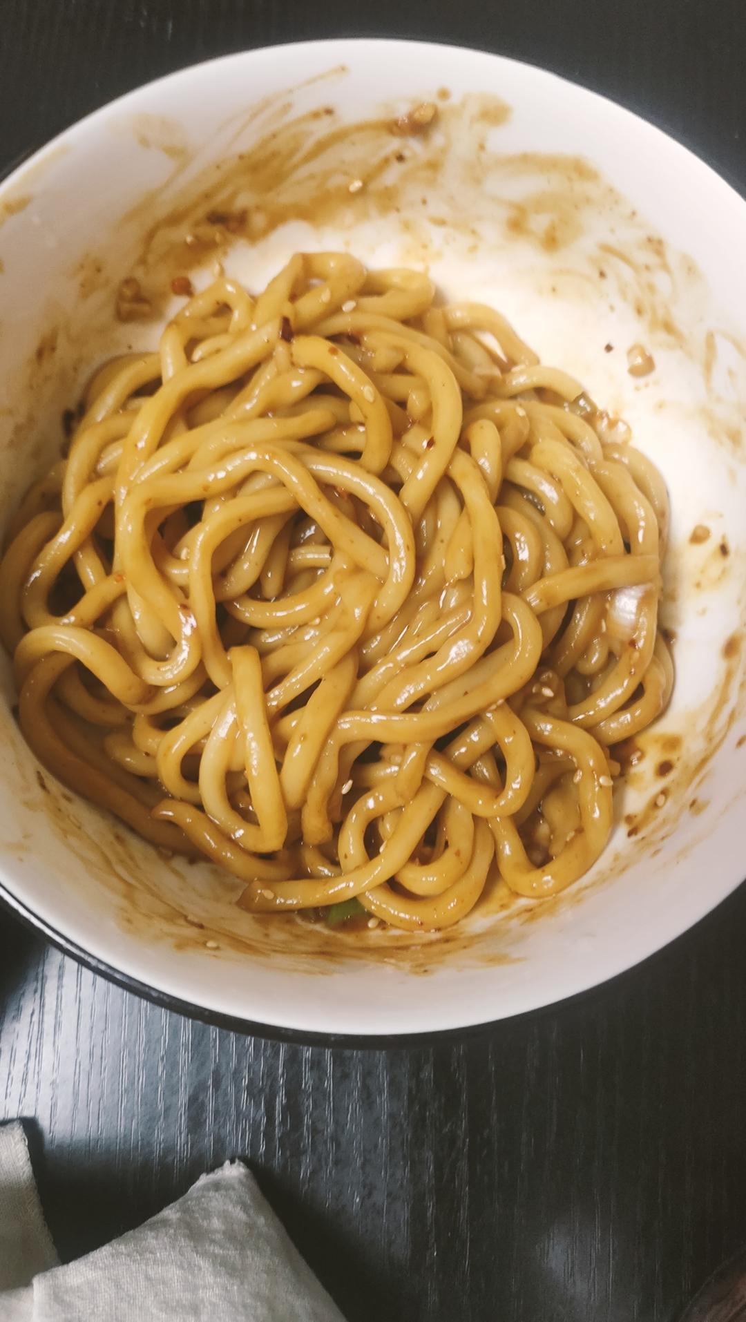 太香了 这个麻酱拌面我可以吃一辈子