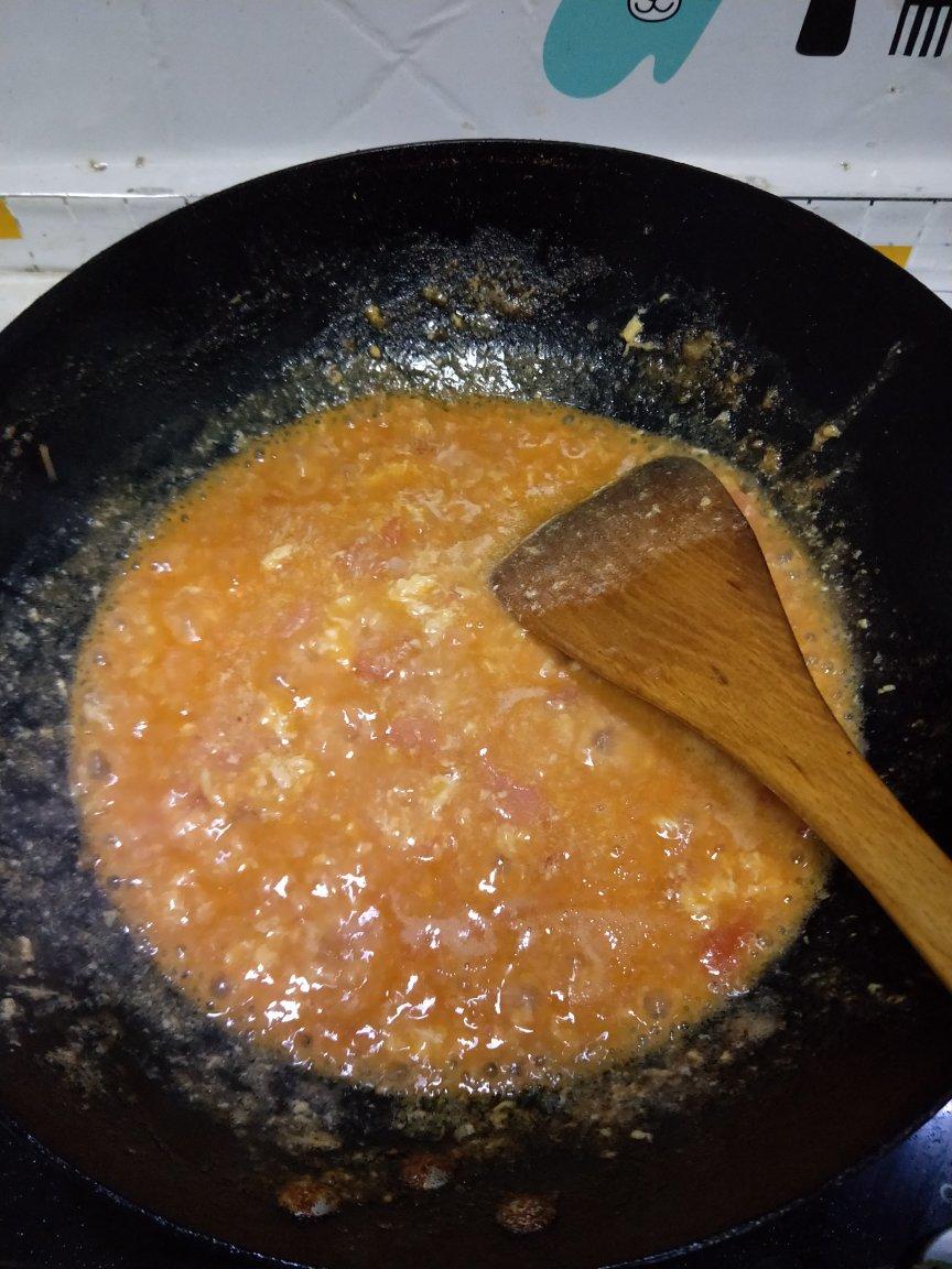 5分钟超好吃的番茄鸡蛋火腿烩饭