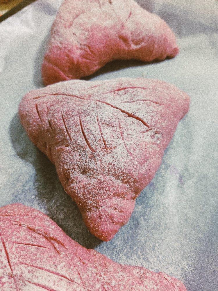 奈雪同款火龙果乳酪软欧包