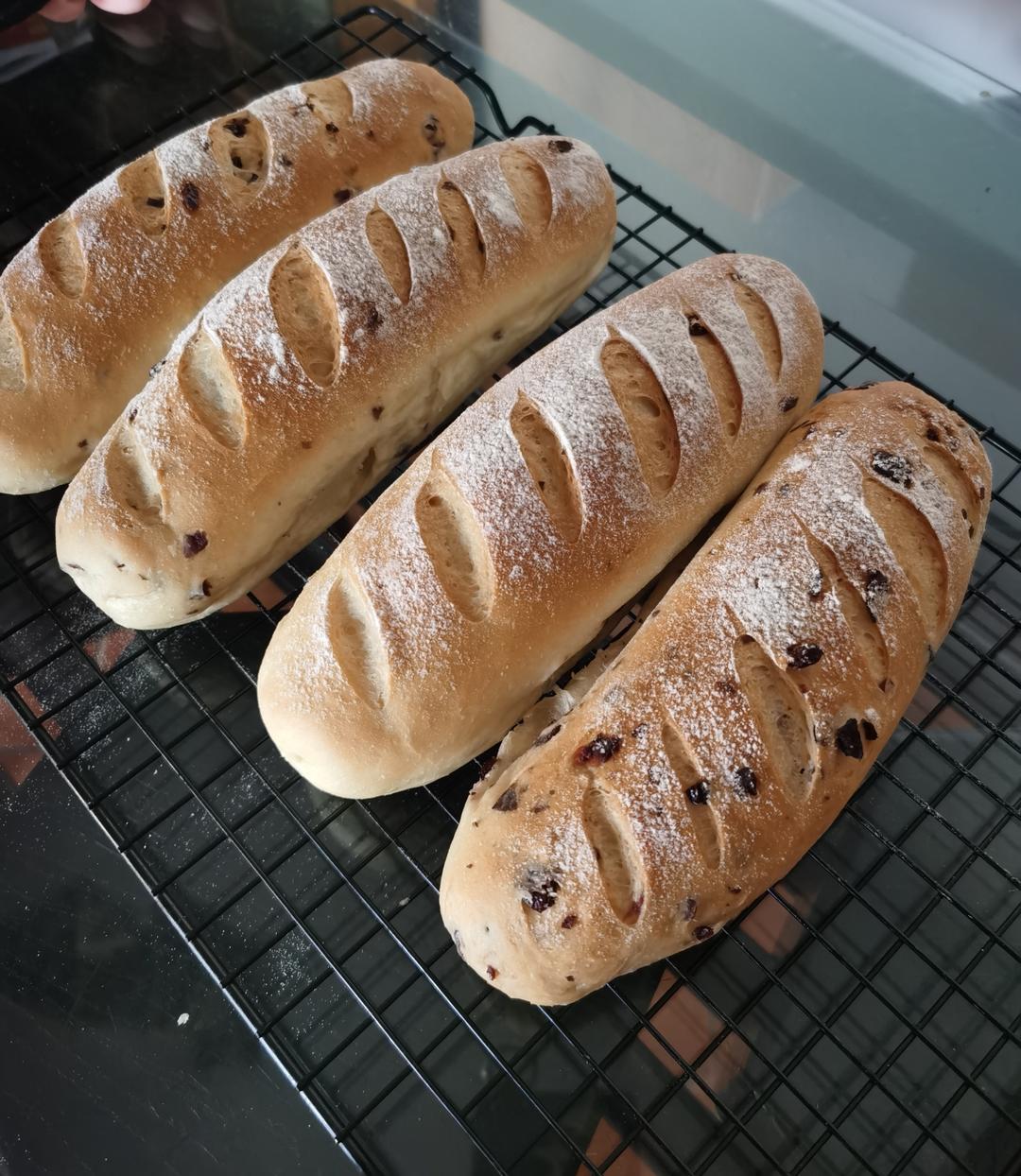 内心柔软的蔓越莓芝士软欧包