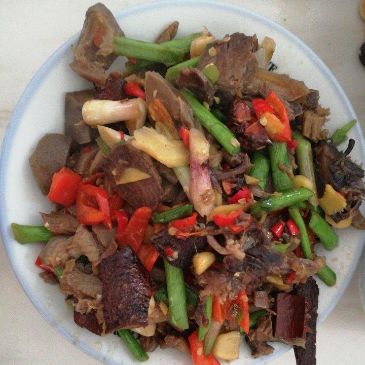 回锅香辣狗肉