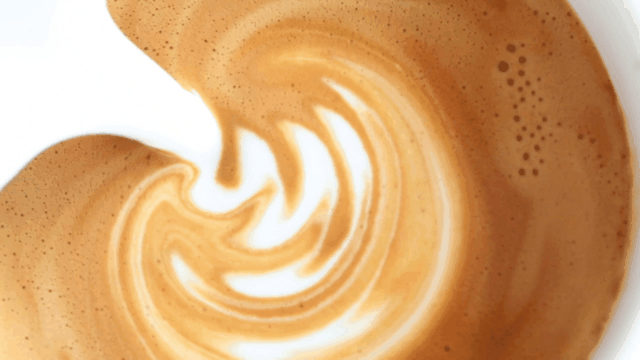 视频|用家用咖啡机，做出拉花的Cappuccino