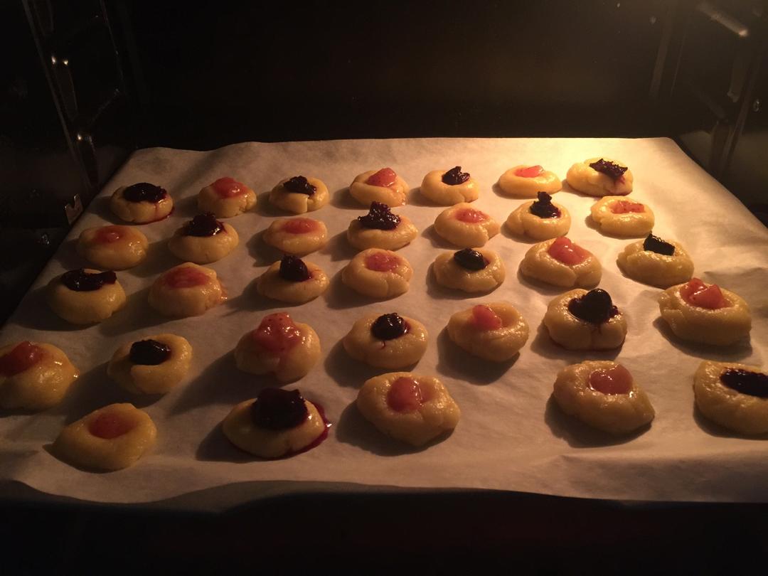 特浓奶香果酱酥饼