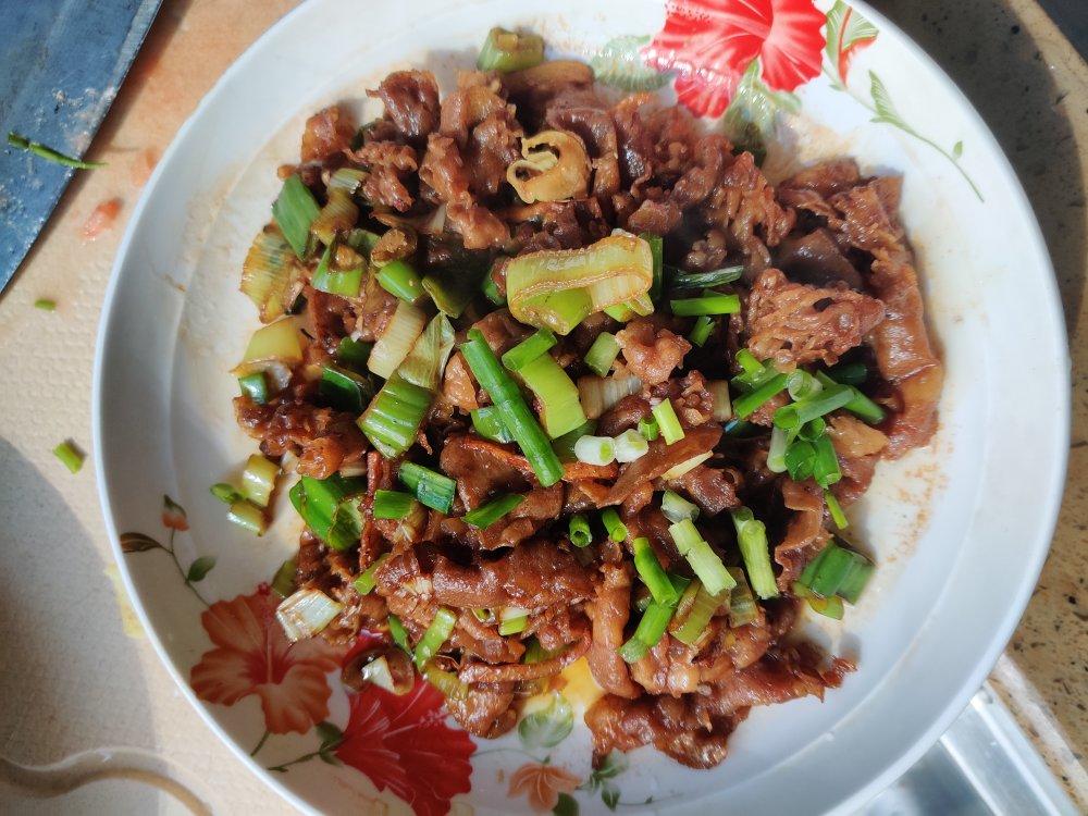 炒了20多年的葱爆羊肉