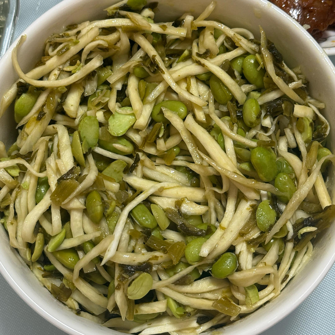 小美茭白炒毛豆