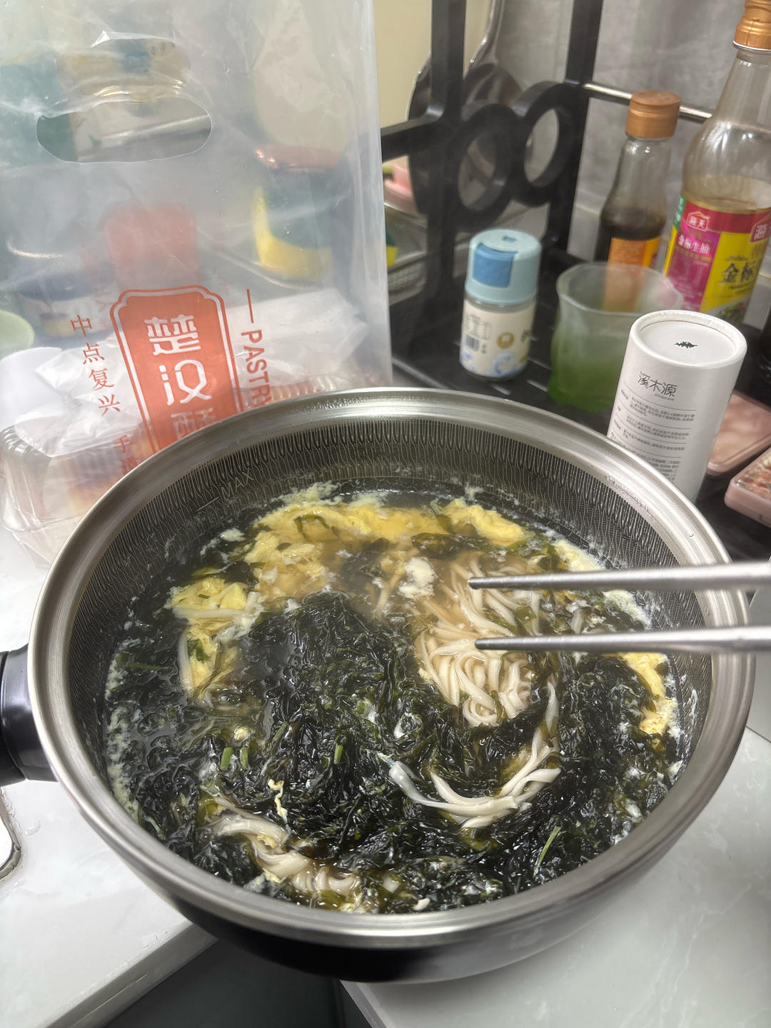 紫菜蛋花汤面～开启完美一天