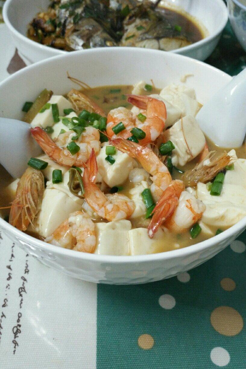 鲜虾豆腐汤