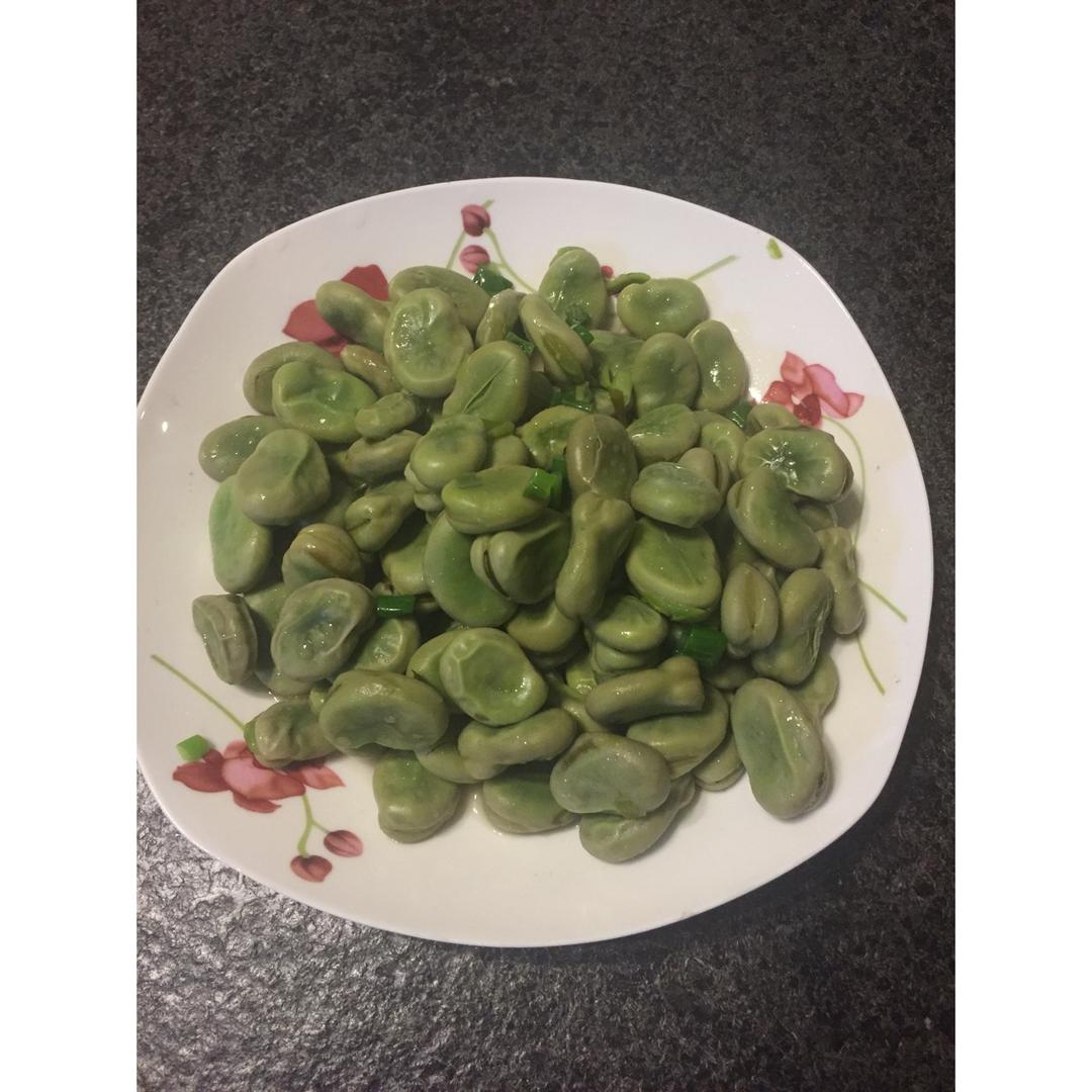 无比鲜美的葱油蚕豆