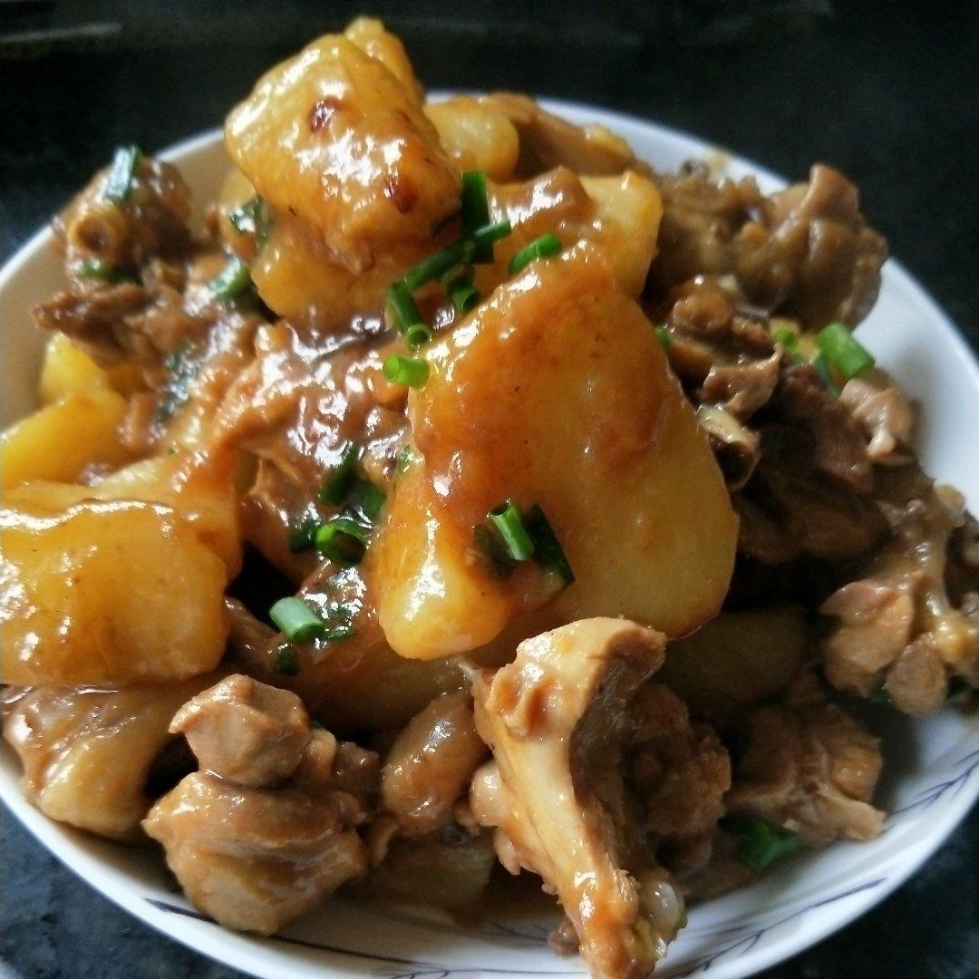 土豆焖鸡腿