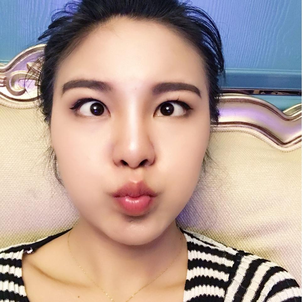 珊珊是个大美女