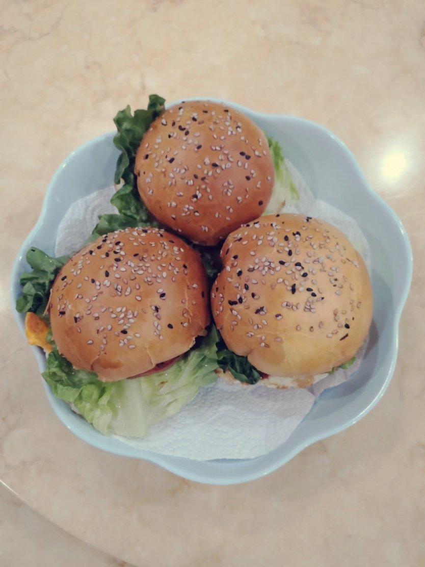 做了10000个汉堡胚后，我来教你最简单的做法