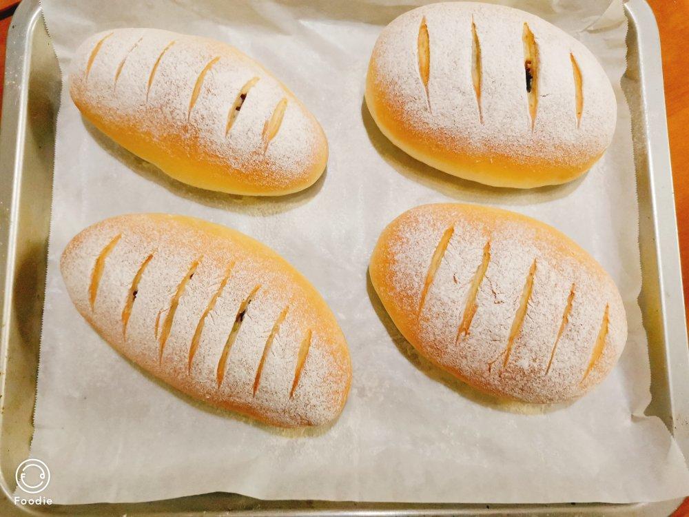 内心柔软的蔓越莓芝士软欧包