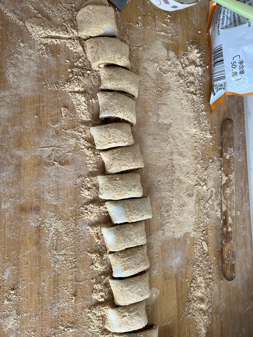 驴打滚 糯米豆沙卷 糯米凉糕 快手小吃 附细节视频详解