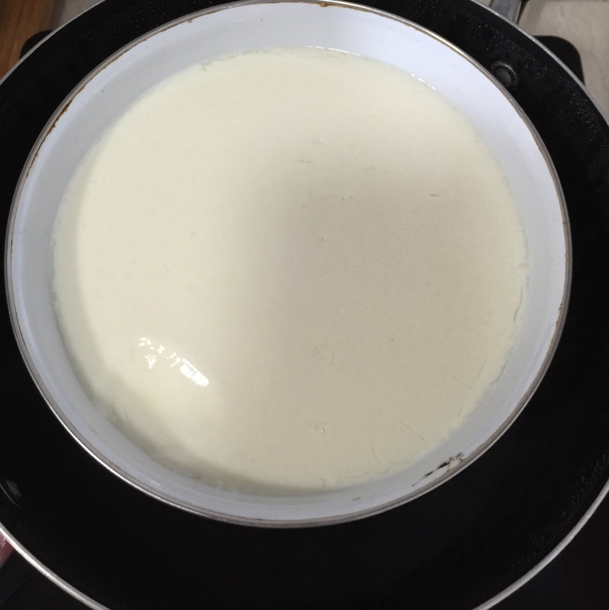 222小石头姐姐做的蛋清炖鲜奶