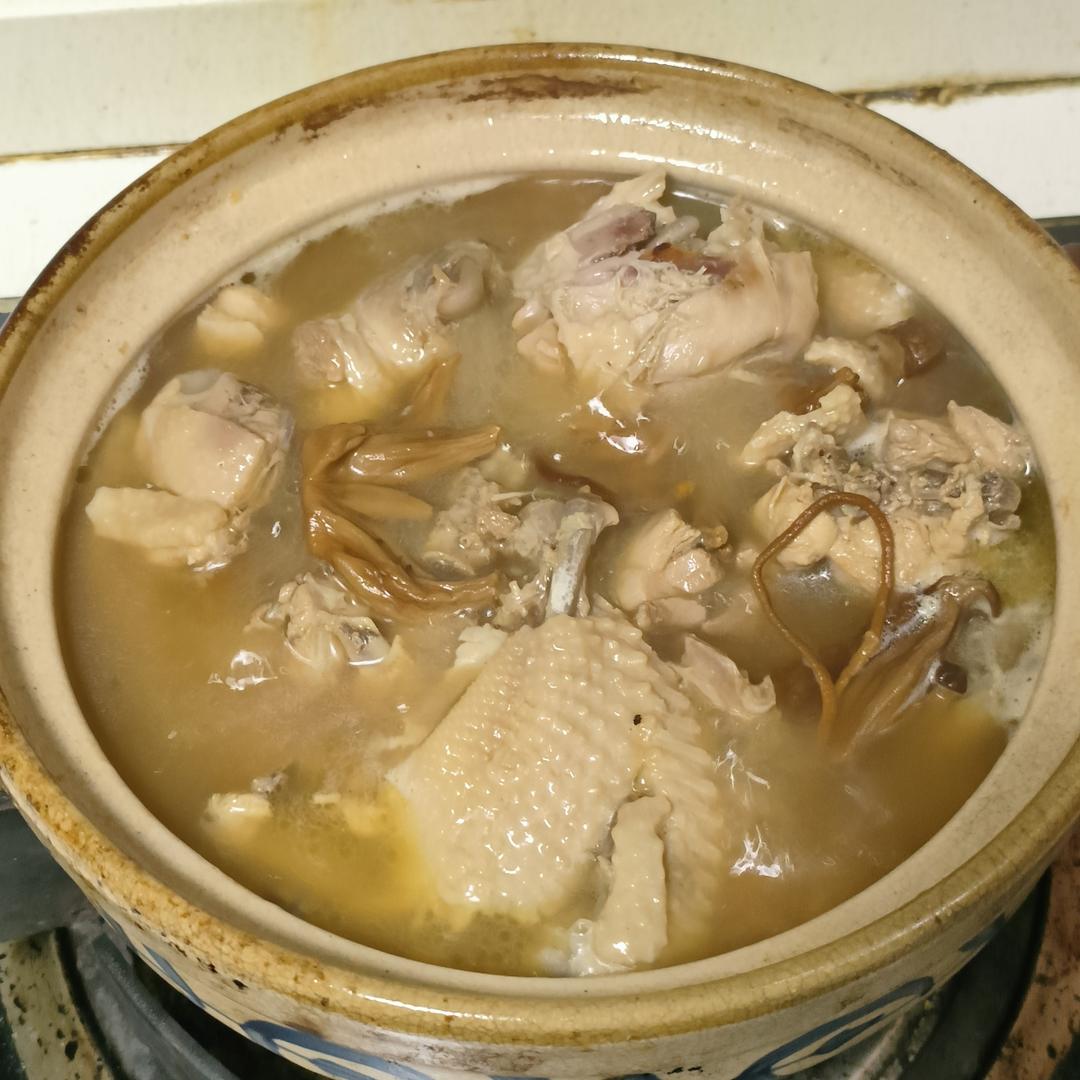 土鸡汤(没用一滴油、鲜美醇香)
