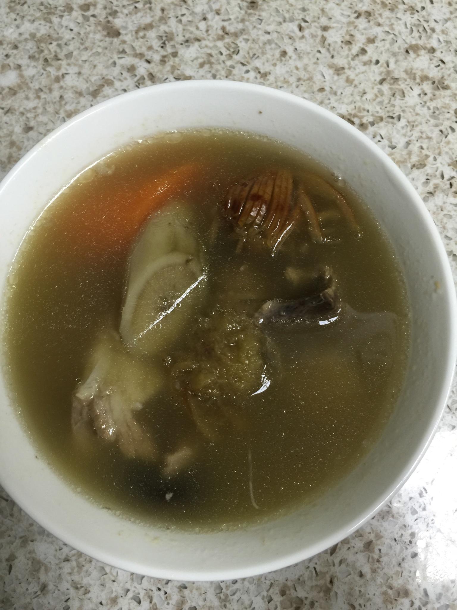 牛膀骨頭湯