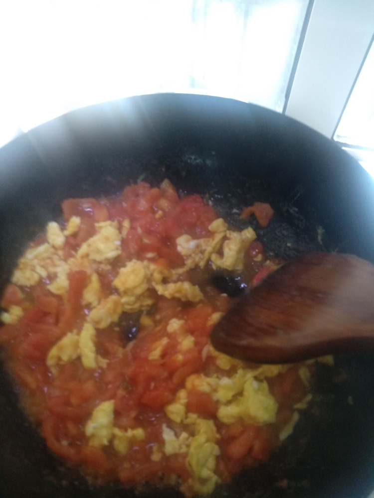 西红柿炒鸡蛋的做法 步骤6