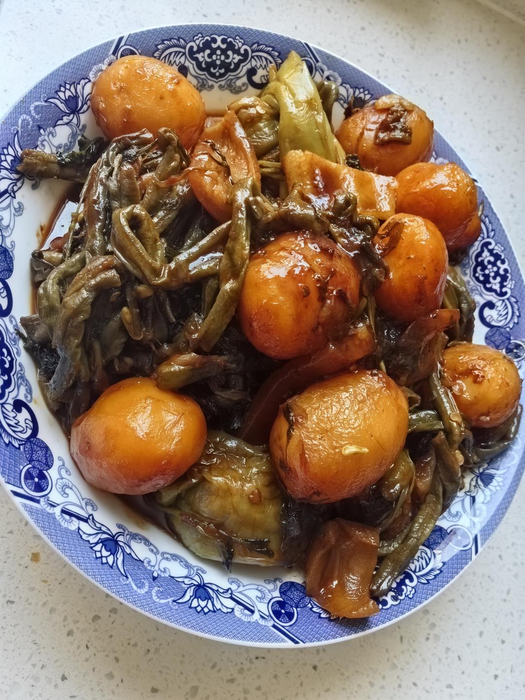 烀小土豆咸菜（东北人的最爱）