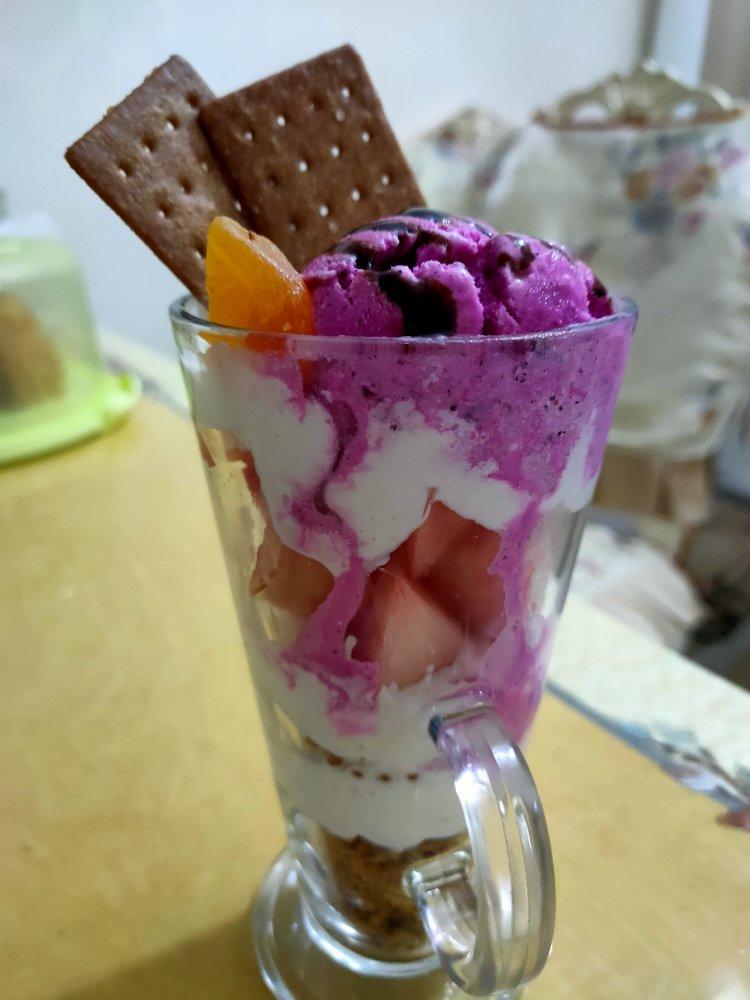 宝拉手机用户3691e17i做的水果芭菲好吃到飞起