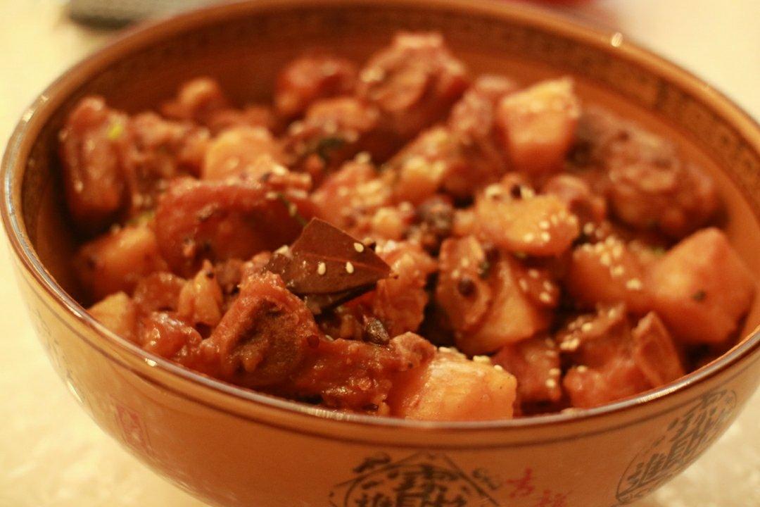 美味的家常菜：红烧猪蹄