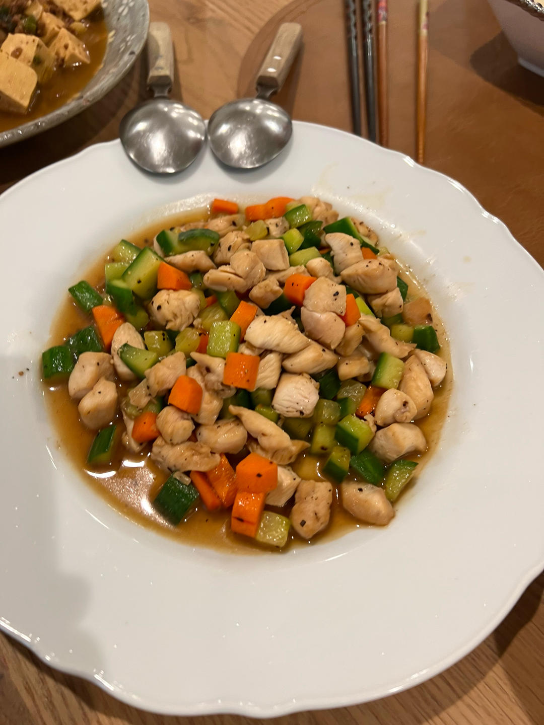 胡萝卜黄瓜鸡胸肉