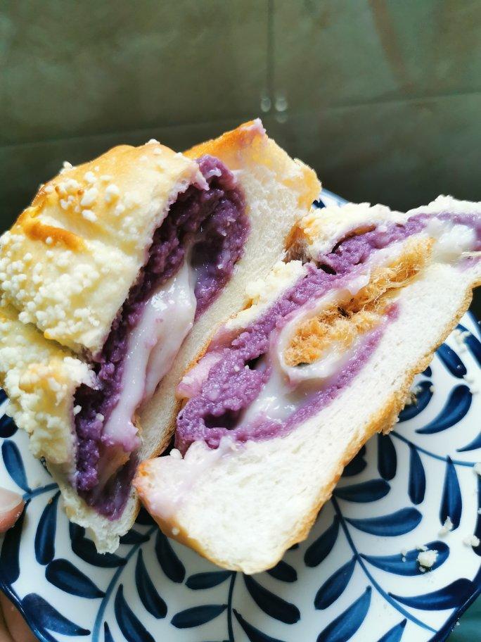 芋泥咸蛋黄软欧包