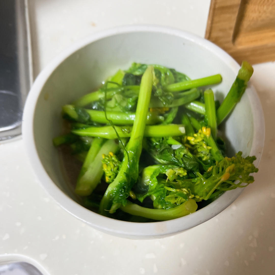 清炒白菜苔，脆嫩又好吃！