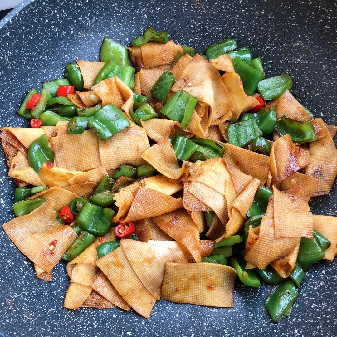 尖椒炒豆皮➕灵魂汤汁